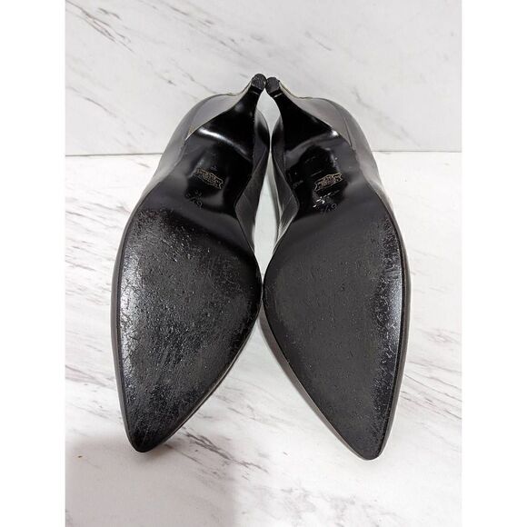 Caressa Women's Gray Leather Gold Chain Trim and Black 3"Heel Pump Size 6.5M - Picture 7 of 9